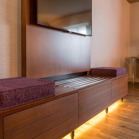 The Del Monte Lodge Renaissance Rochester Hotel&Spa Extérieur photo