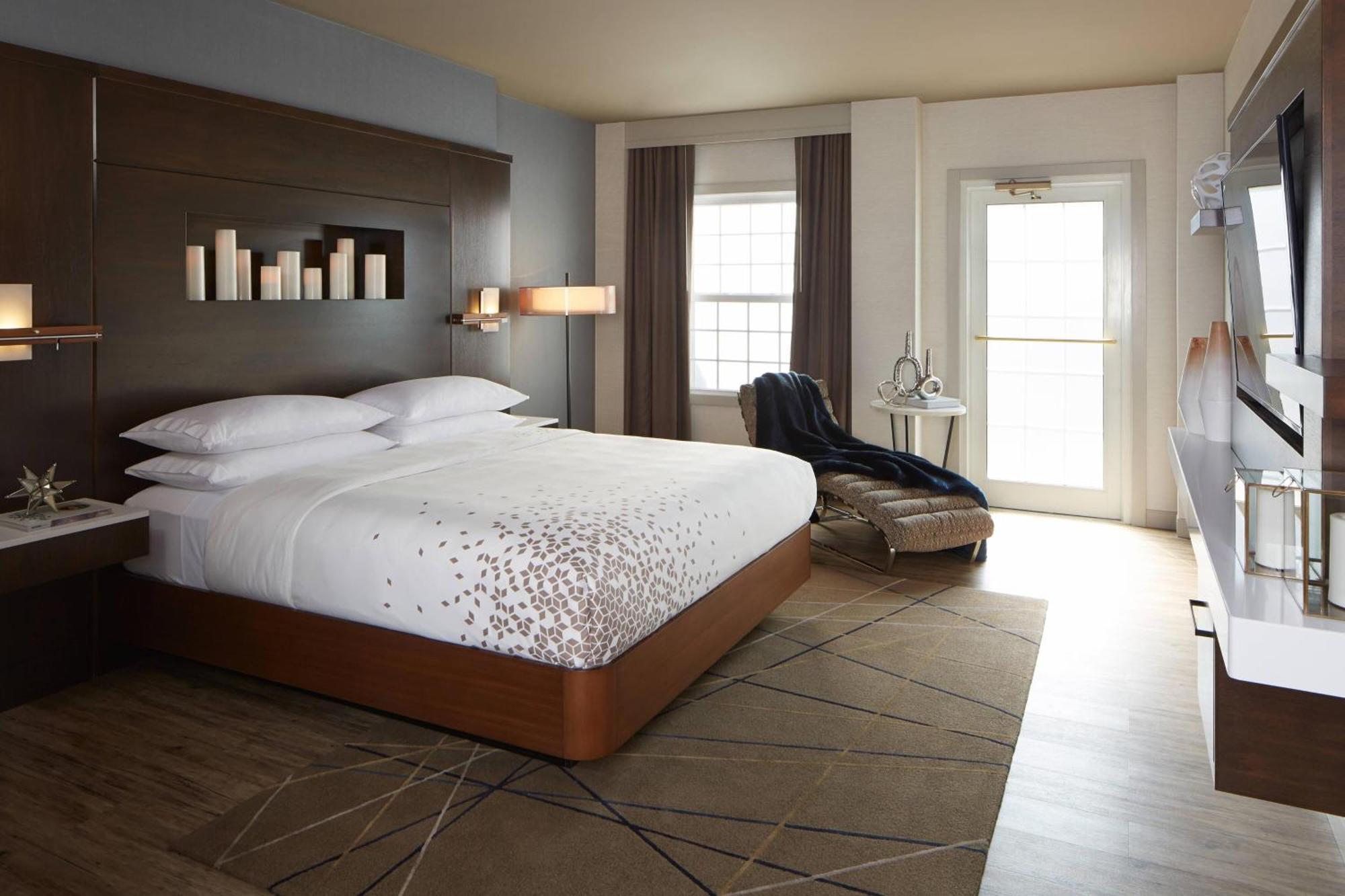 The Del Monte Lodge Renaissance Rochester Hotel&Spa Extérieur photo