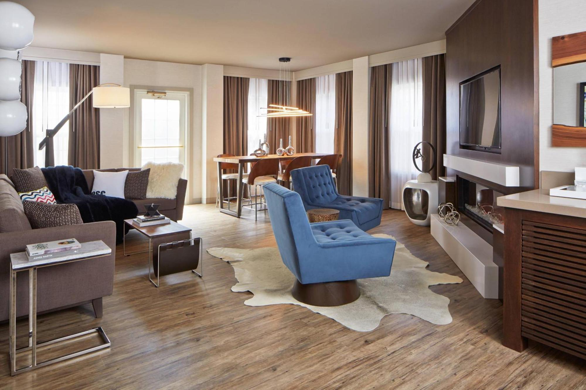 The Del Monte Lodge Renaissance Rochester Hotel&Spa Extérieur photo